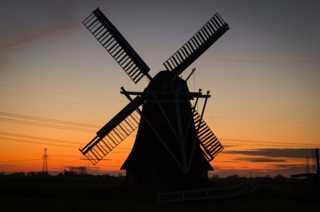 windmill-384622_1920